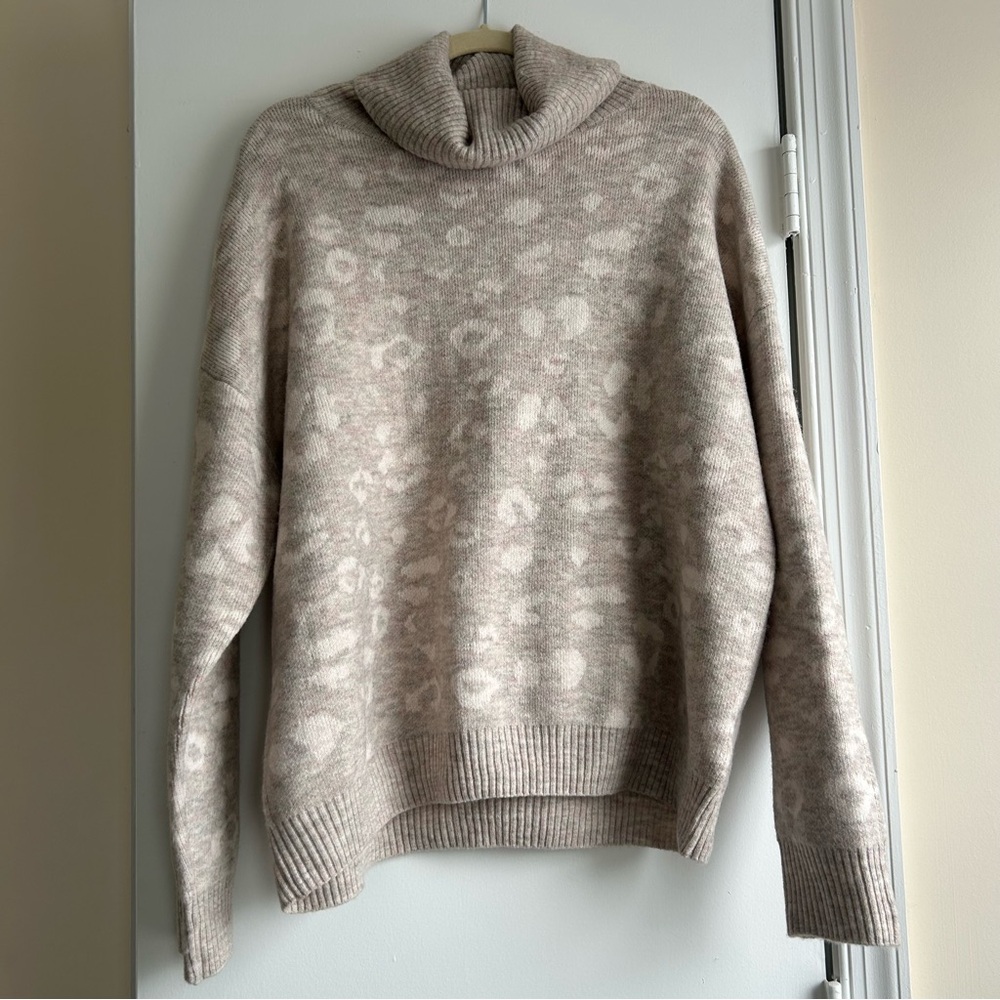 NWT Gibson Latimer Leopard Patterned Cream Turtleneck Sweater Size XXL Dillards